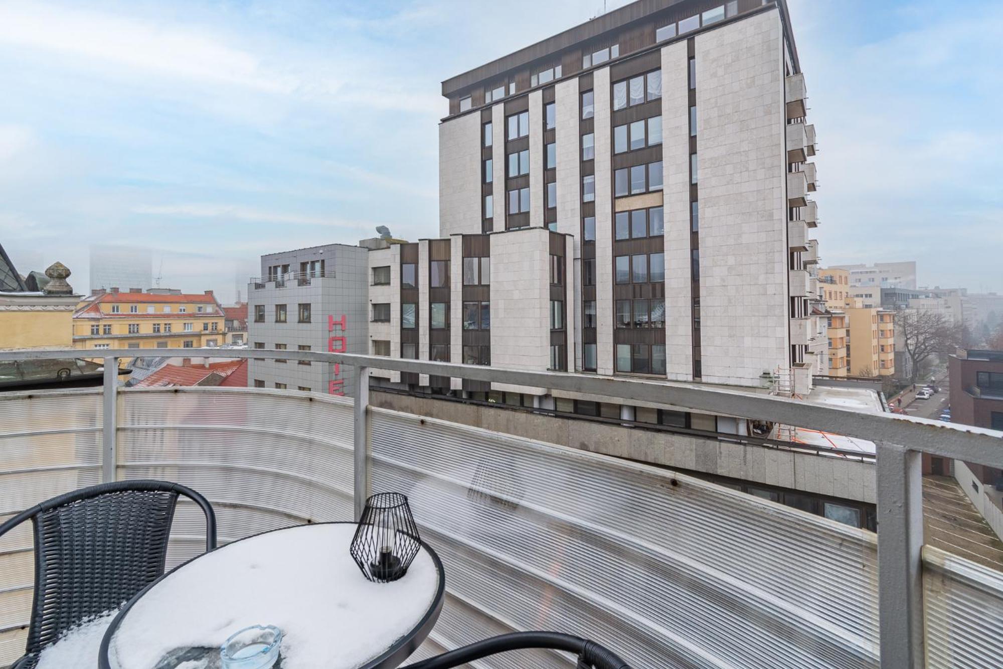 Natural-Style Apartment In The Centre Of Bratislava Dış mekan fotoğraf